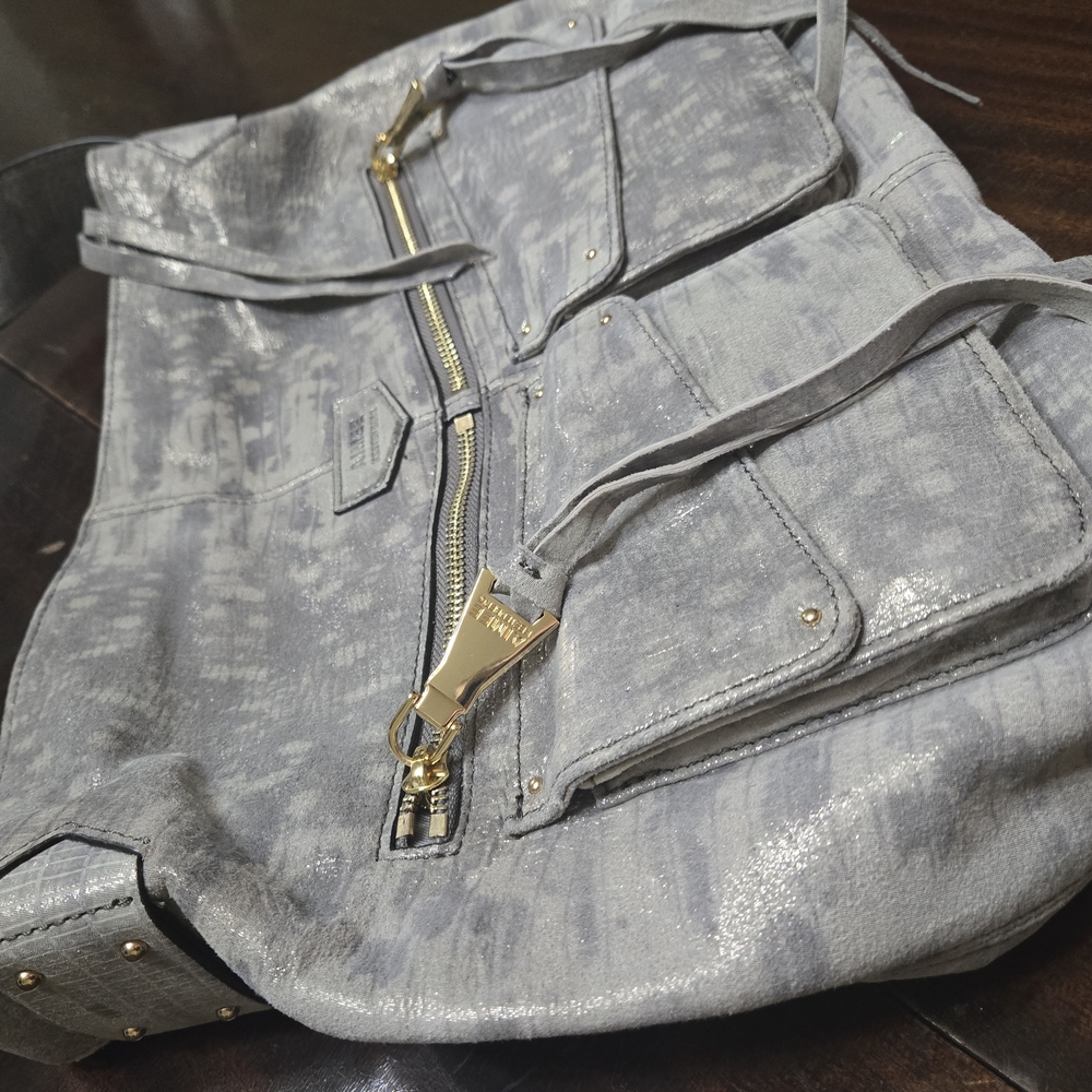 Aimee Kestenberg Silver Gray Shoulder Bag with Flexible Design - Picture 6 of 16